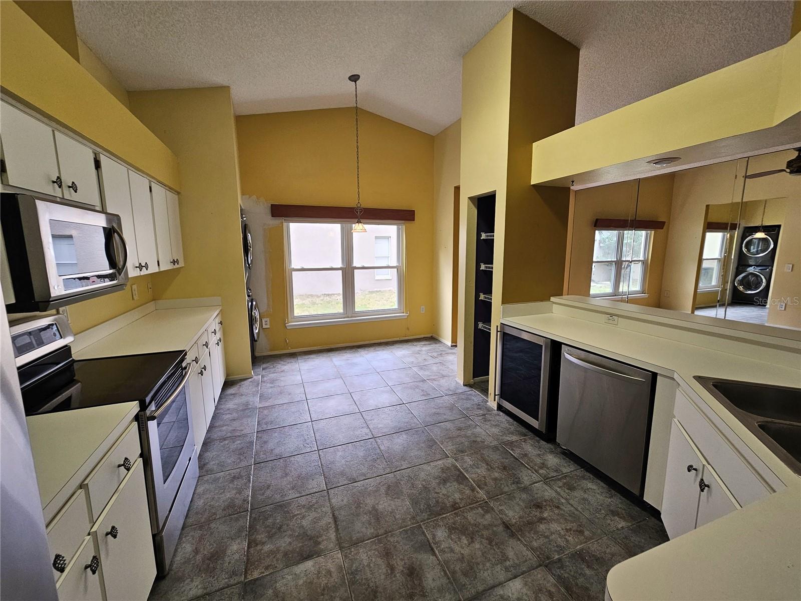 1795 BAYHILL DR, OLDSMAR, FL — photo 17