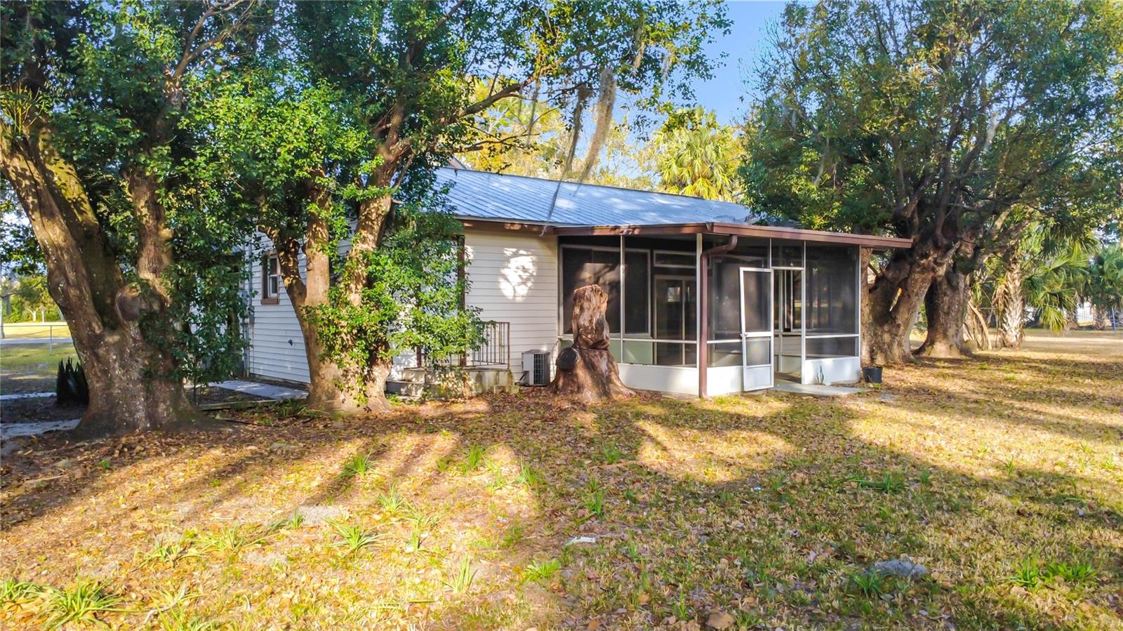 5759 LAKE ST, MOUNT DORA, FL — photo 12