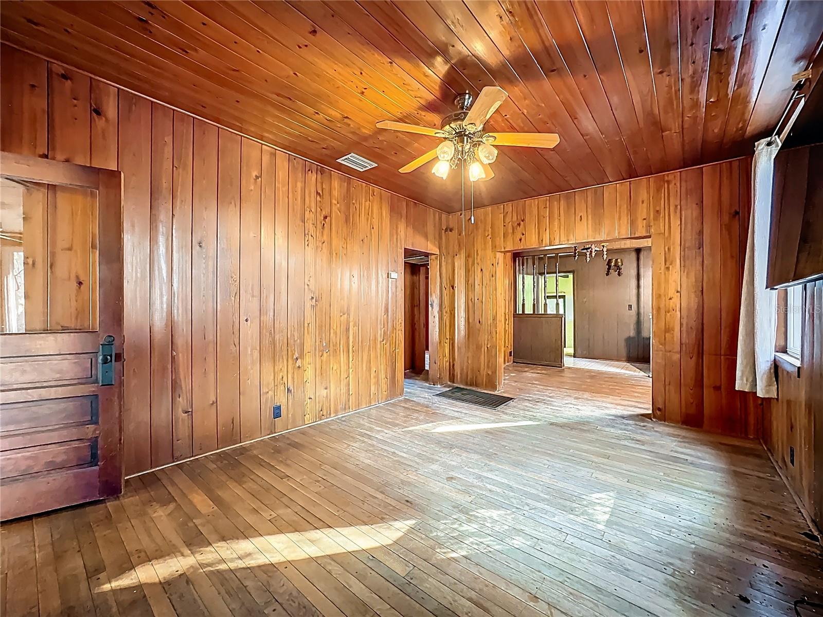 5759 LAKE ST, MOUNT DORA, FL — photo 54