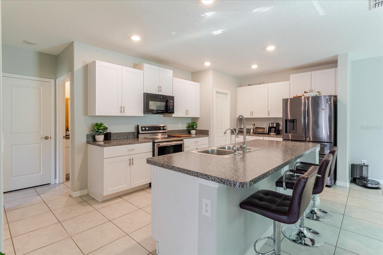 4513 ETERNAL PRINCE DR, SUN CITY CENTER, FL — photo 17