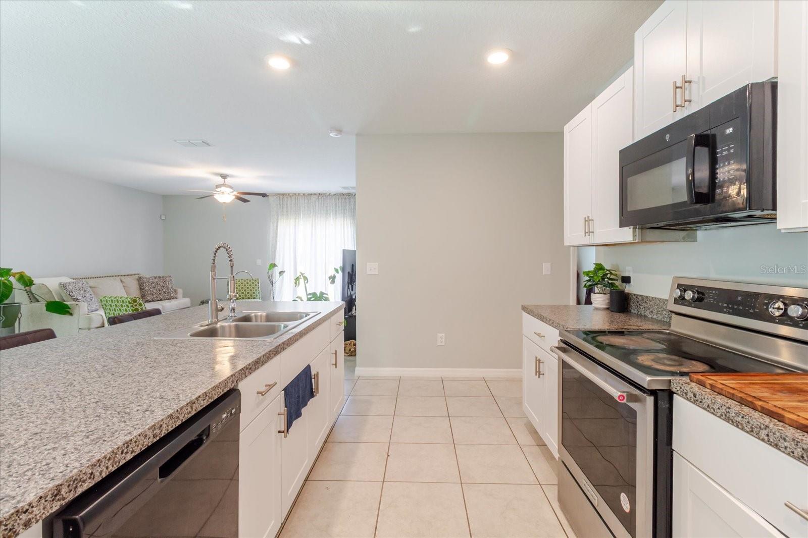 4513 ETERNAL PRINCE DR, SUN CITY CENTER, FL — photo 19