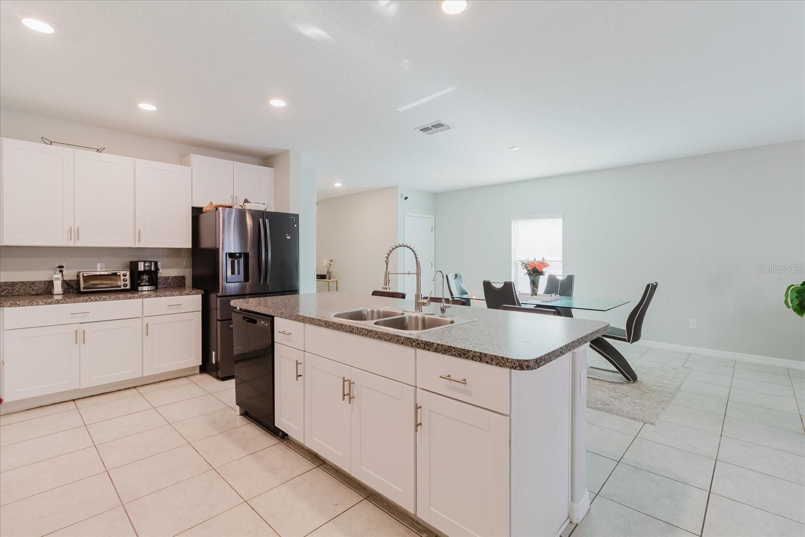 4513 ETERNAL PRINCE DR, SUN CITY CENTER, FL — photo 22