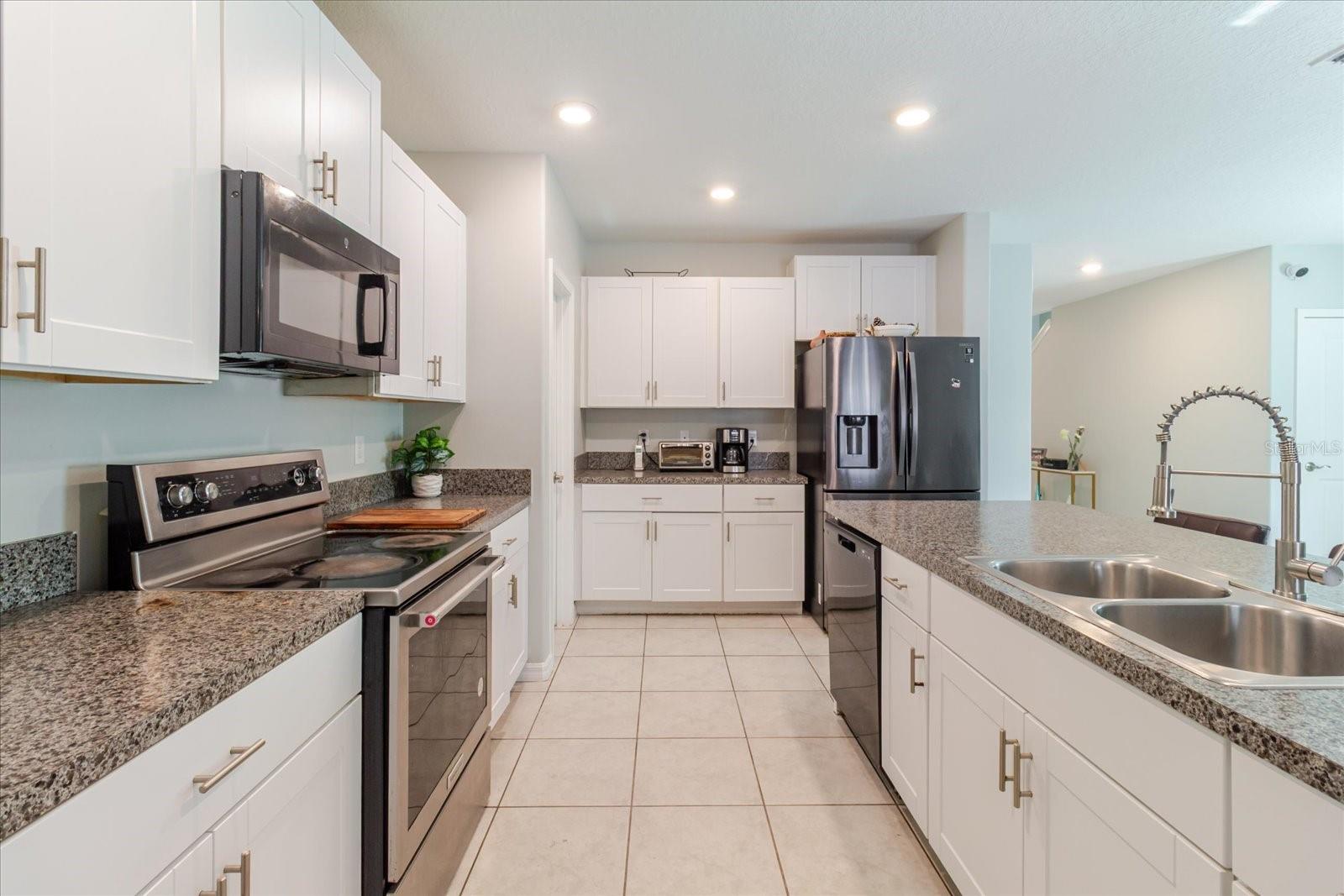 4513 ETERNAL PRINCE DR, SUN CITY CENTER, FL — photo 23