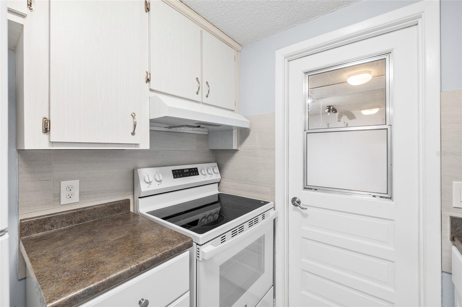 4948 GETNER ST, NEW PORT RICHEY, FL — photo 10