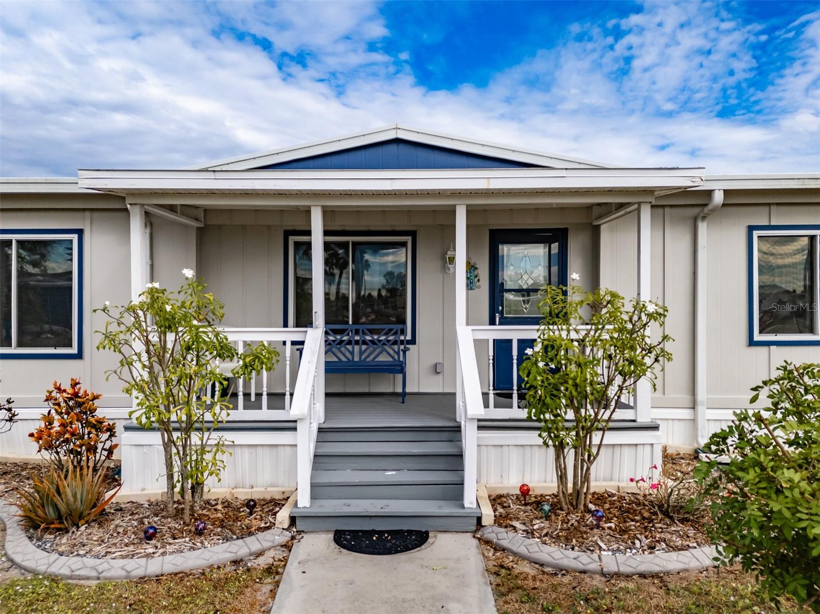 143 E SAINT ANNES CIR, APOLLO BEACH, FL