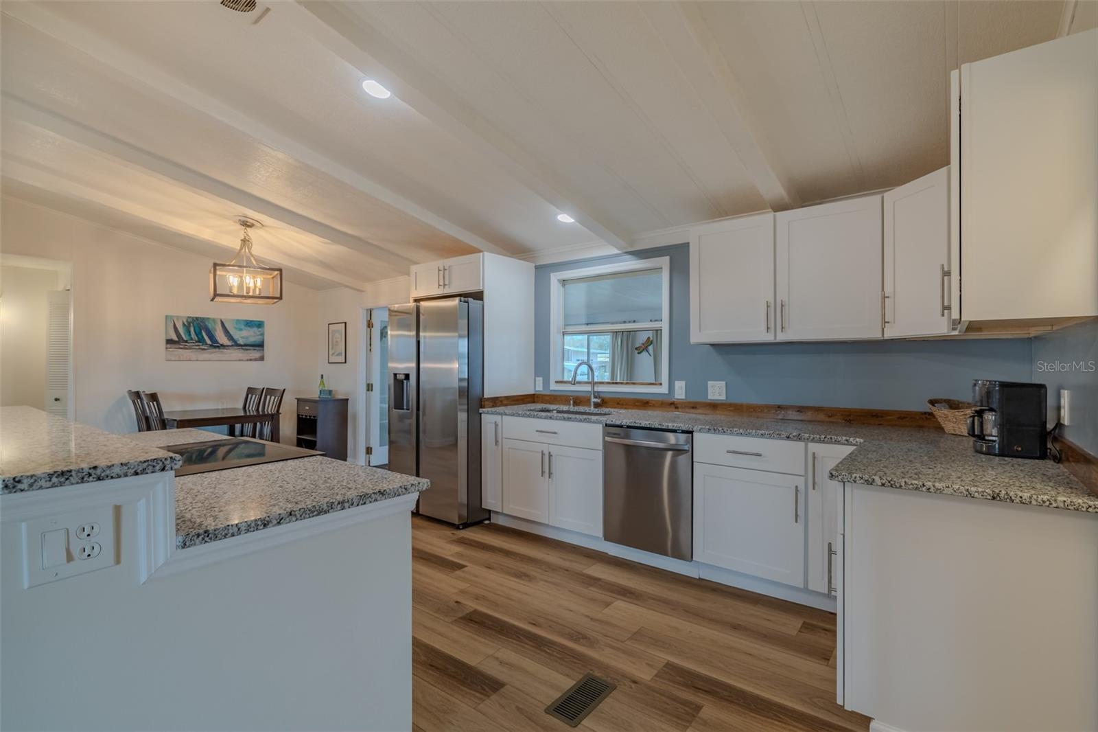 143 E SAINT ANNES CIR, APOLLO BEACH, FL — photo 12