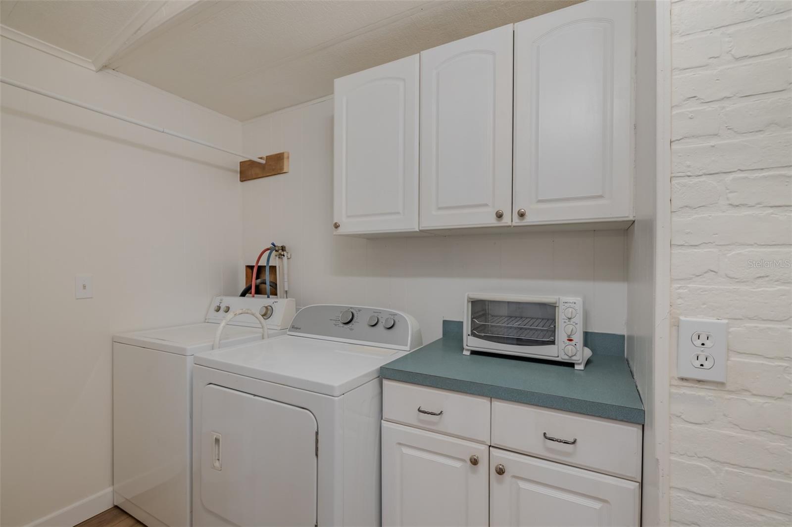 143 E SAINT ANNES CIR, APOLLO BEACH, FL — photo 16