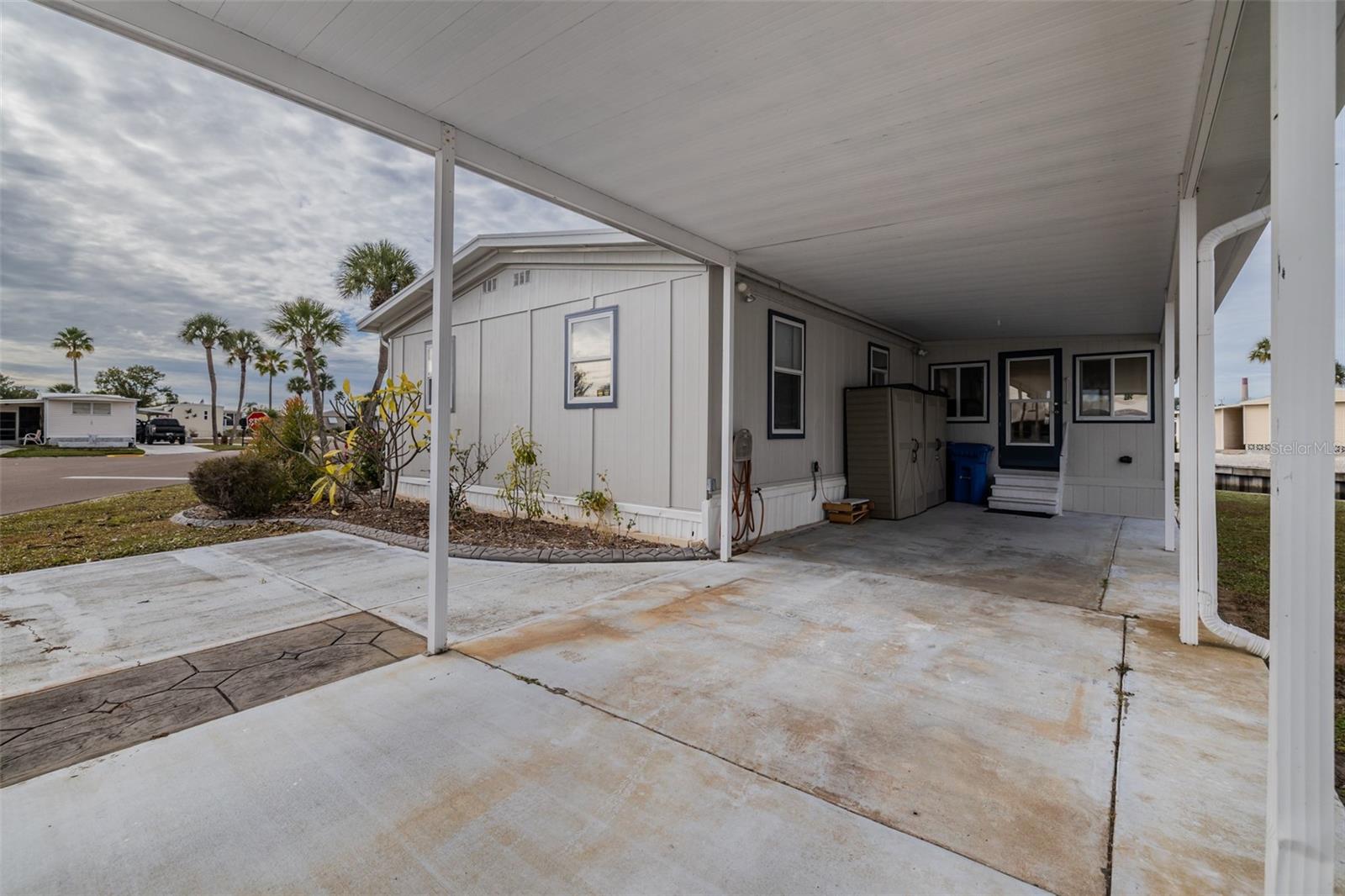 143 E SAINT ANNES CIR, APOLLO BEACH, FL — photo 31