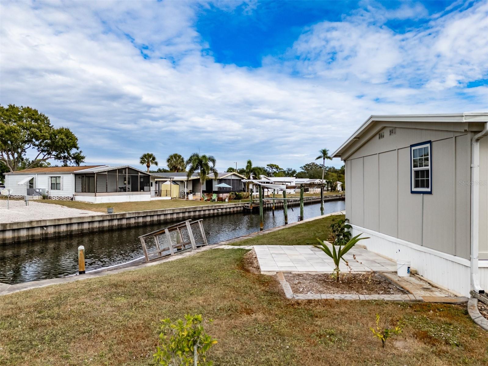 143 E SAINT ANNES CIR, APOLLO BEACH, FL — photo 34