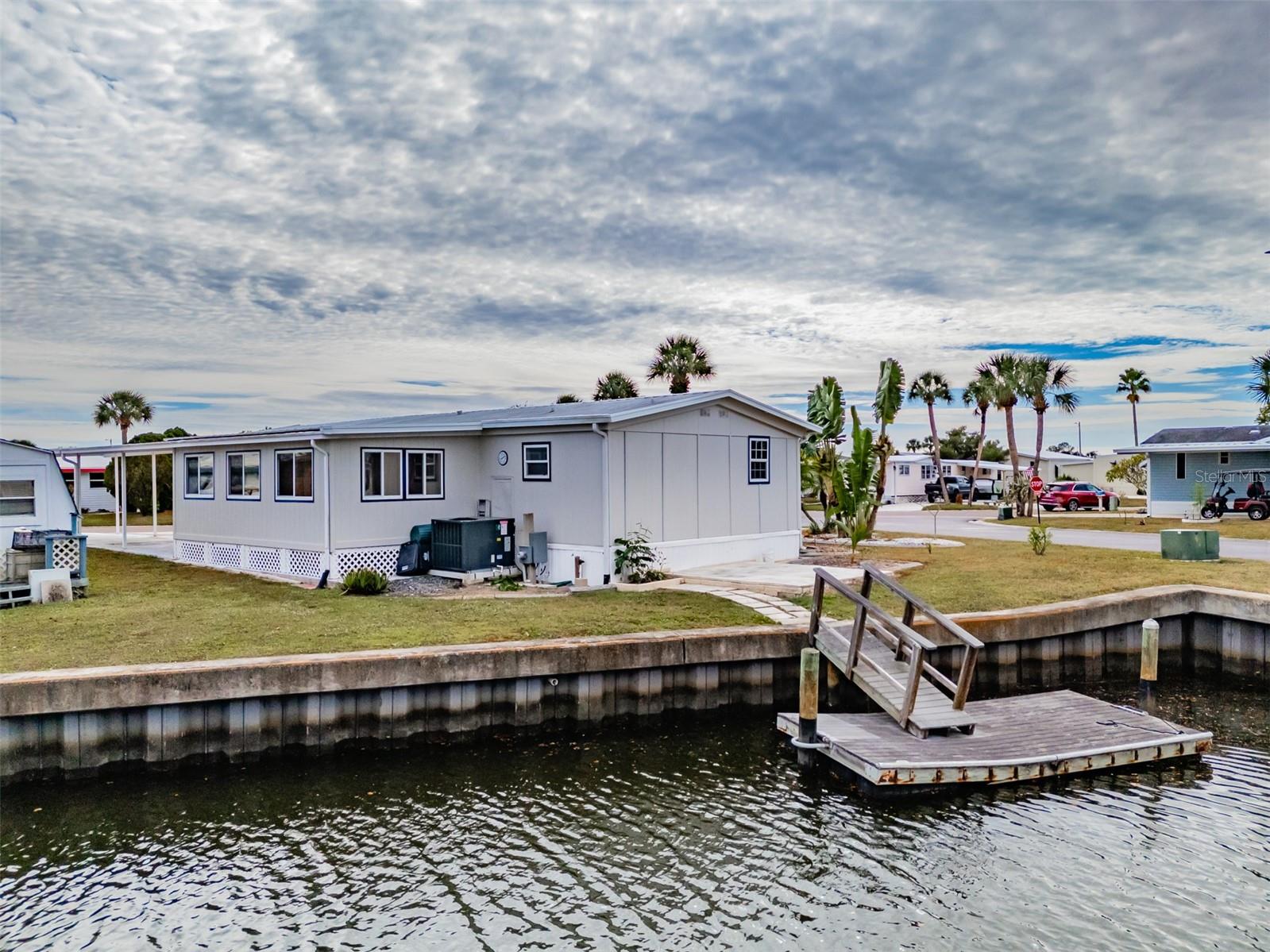 143 E SAINT ANNES CIR, APOLLO BEACH, FL — photo 40
