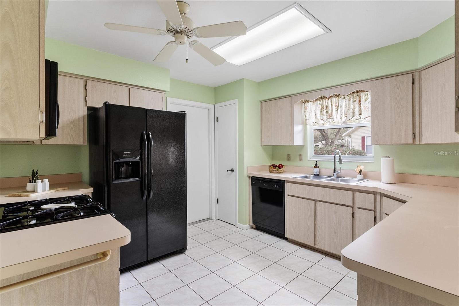 822 DUNDEE CIR, LEESBURG, FL — photo 27