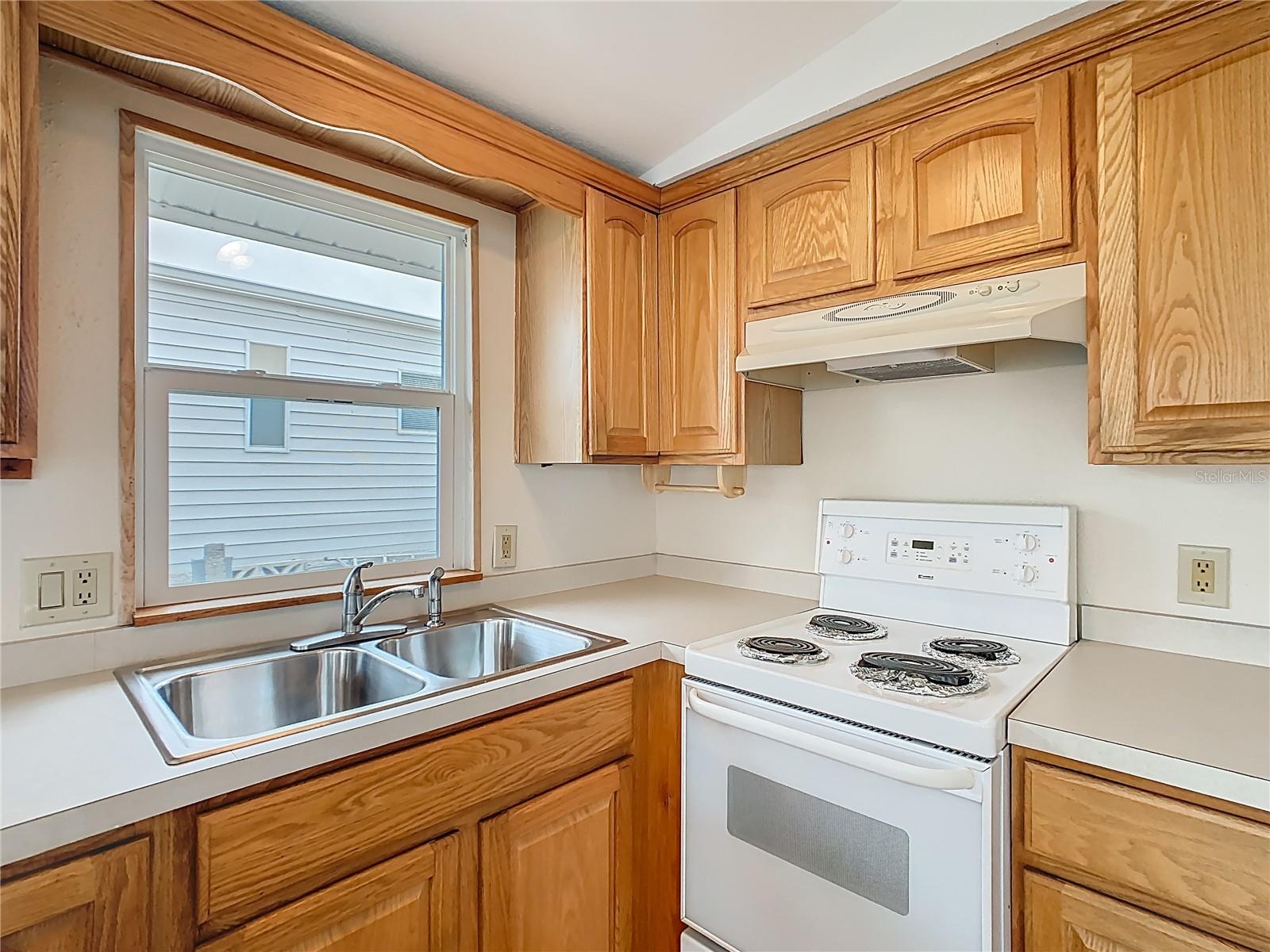 9705 LAKE BESS RD #715, WINTER HAVEN, FL — photo 11