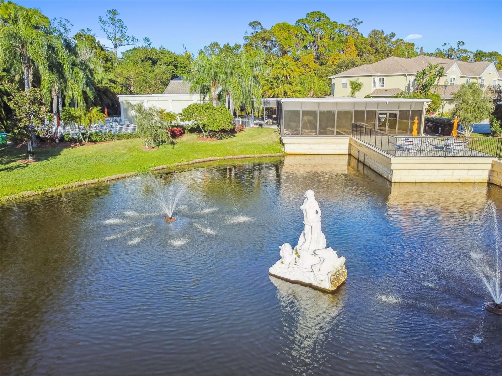 11162 KAPOK GRAND CIR, MADEIRA BEACH, FL — photo 27