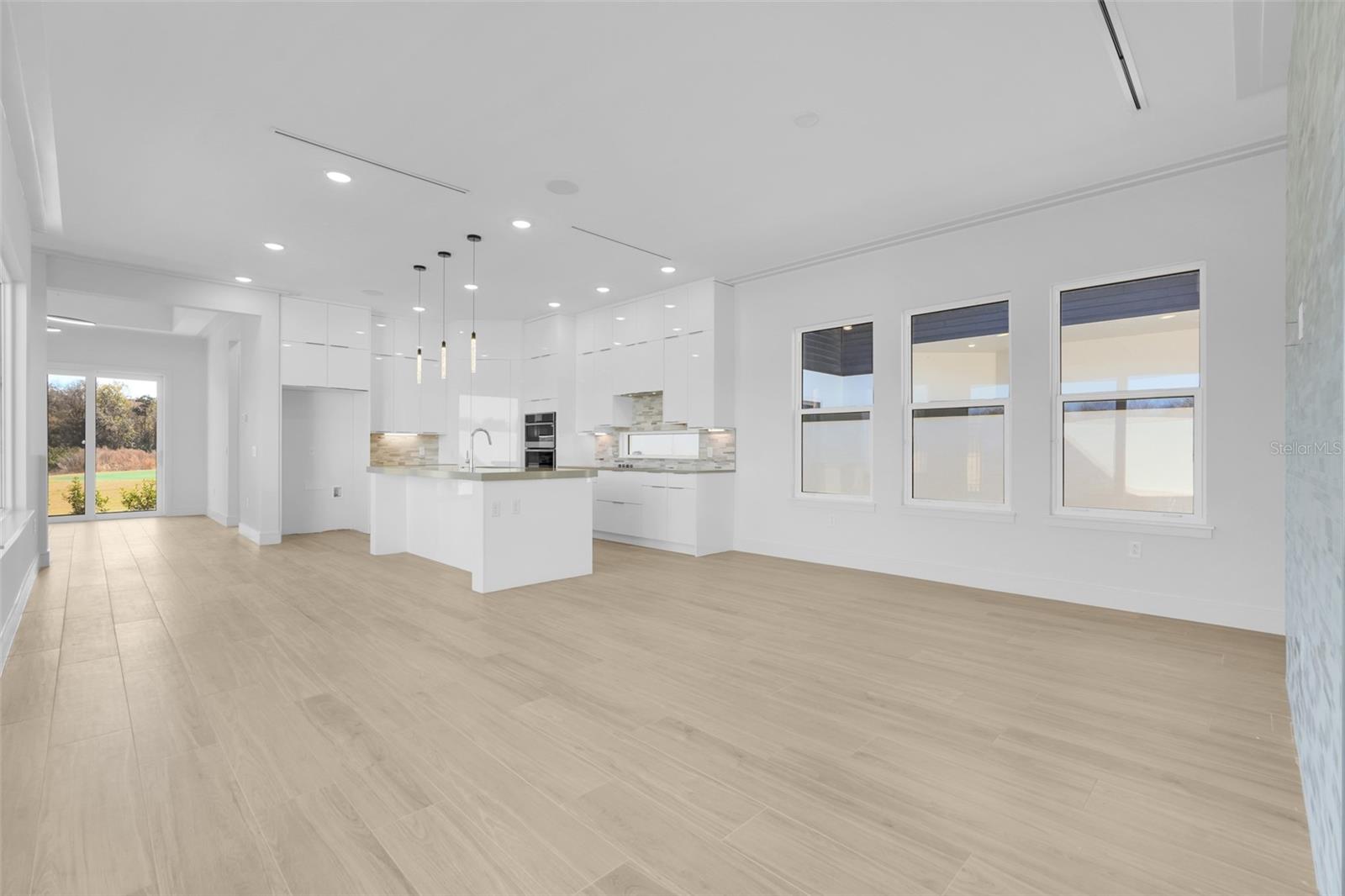 3060 KENSINGTON AVE, DAVENPORT, FL — photo 11