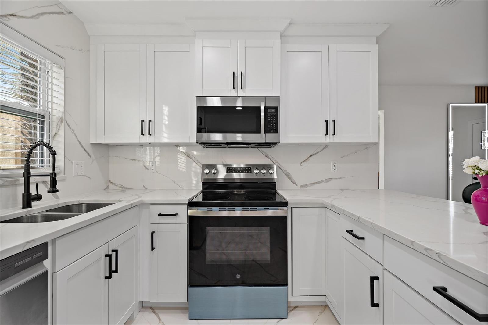 1600 CONNECTICUT AVE NE, ST PETERSBURG, FL — photo 30