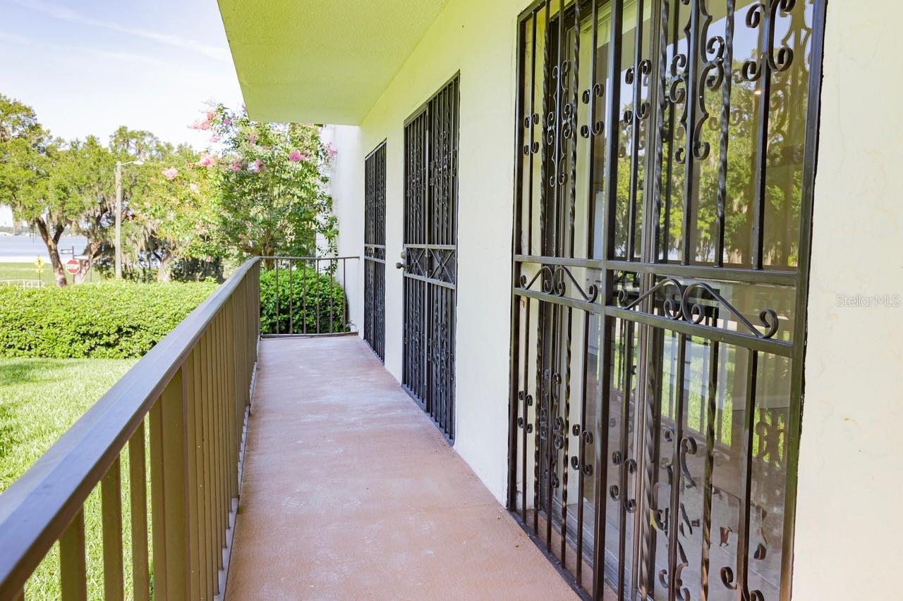 208 LAKE HOWARD DR NW #104, WINTER HAVEN, FL — photo 5