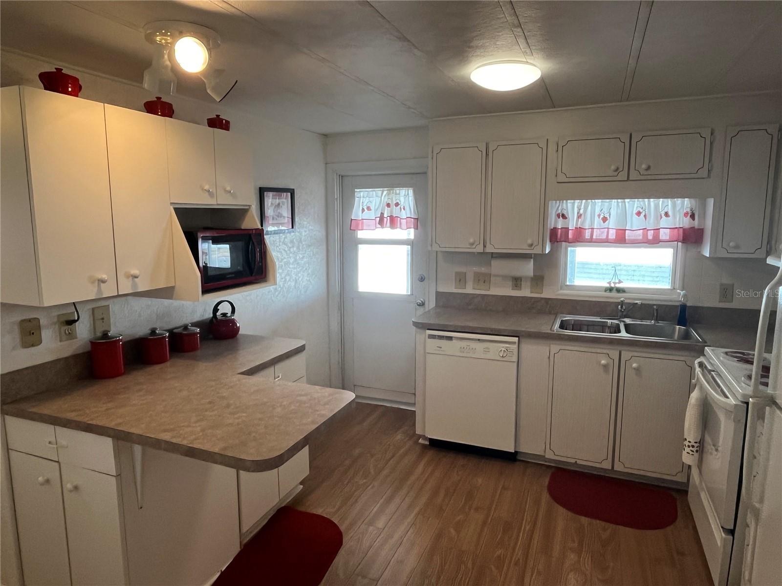828 TRENTO, VENICE, FL — photo 17