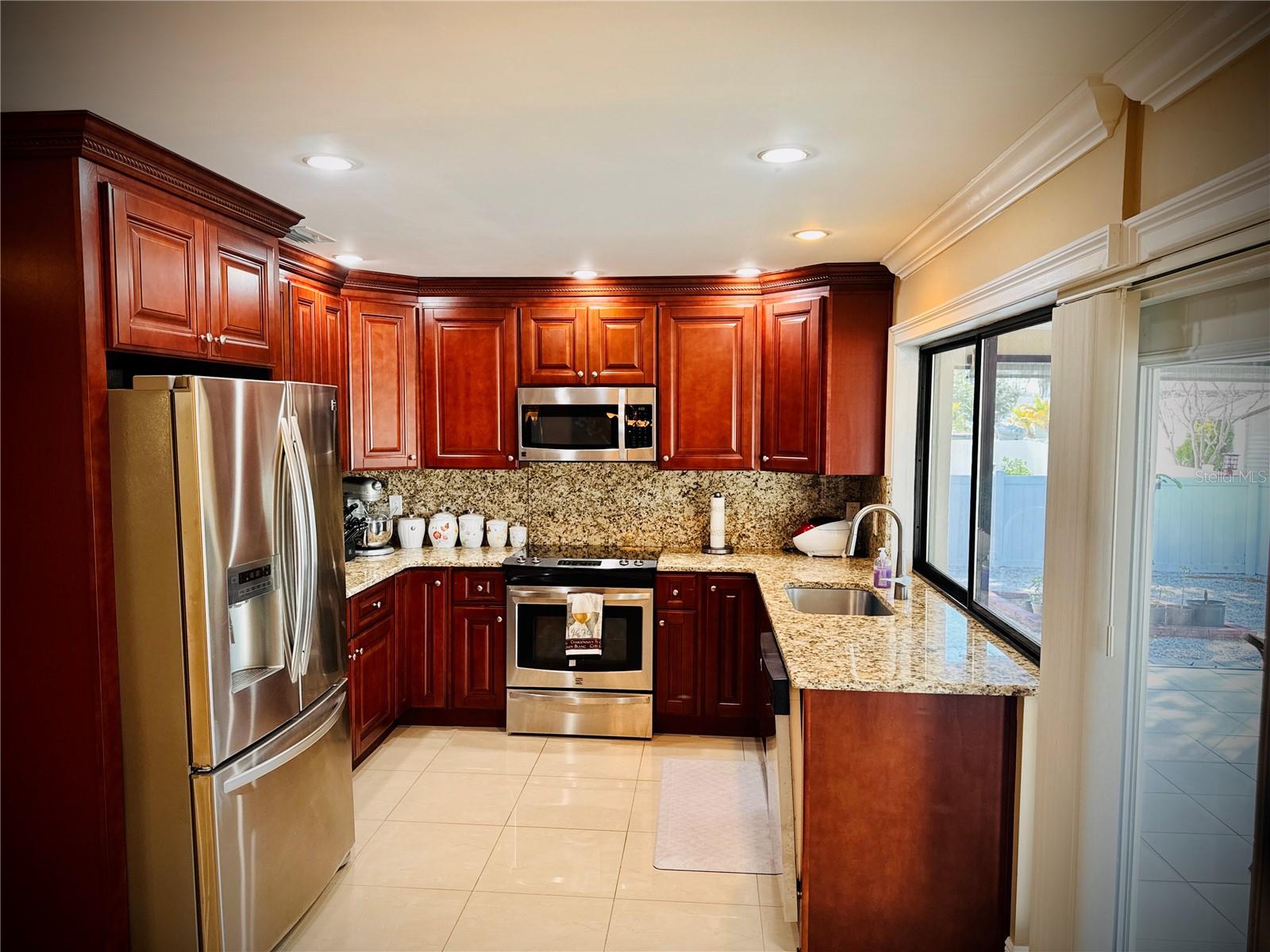 6512 MANILA PALM WAY, APOLLO BEACH, FL — photo 15