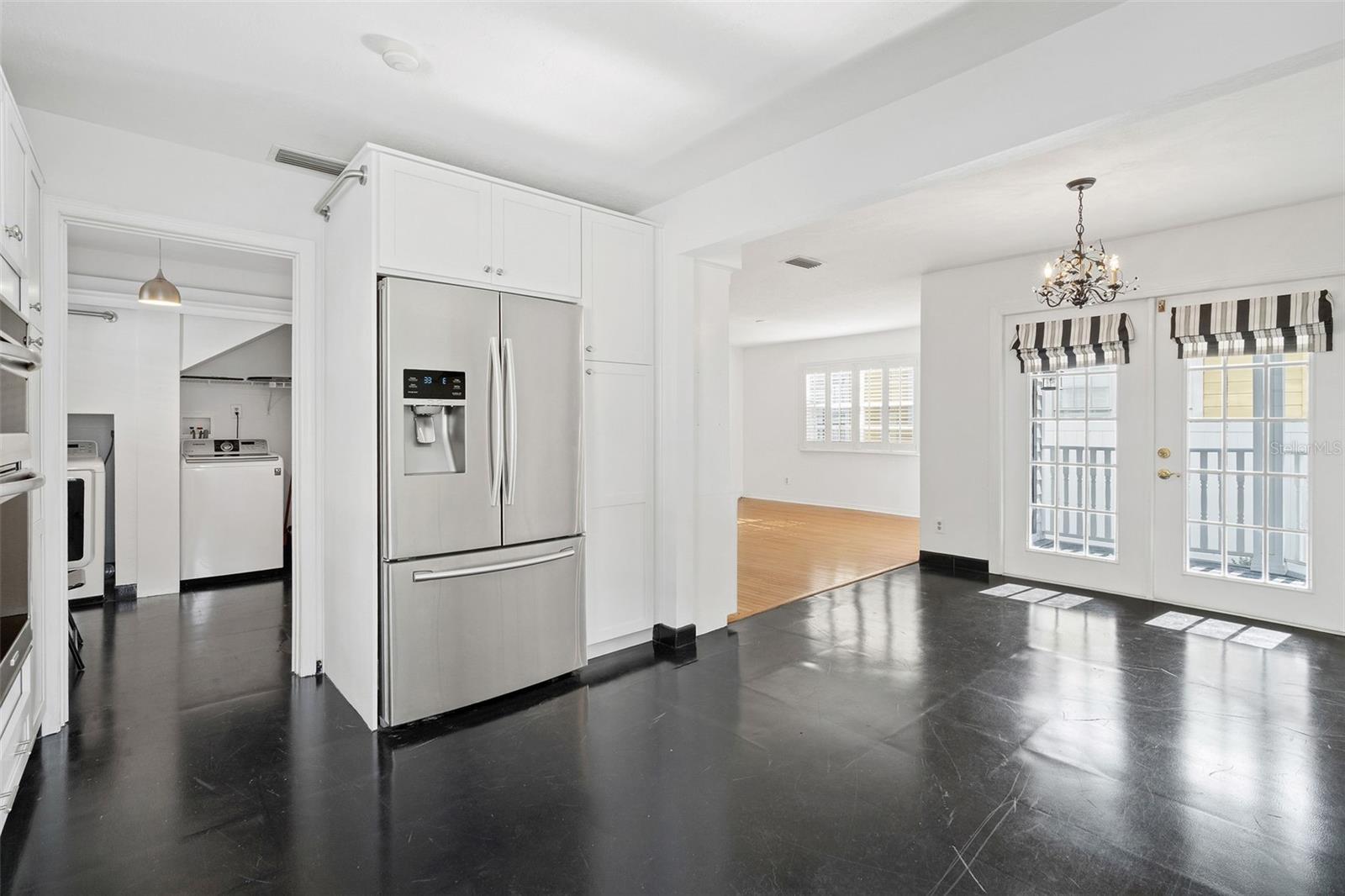 325 17TH AVE NE, ST PETERSBURG, FL — photo 13