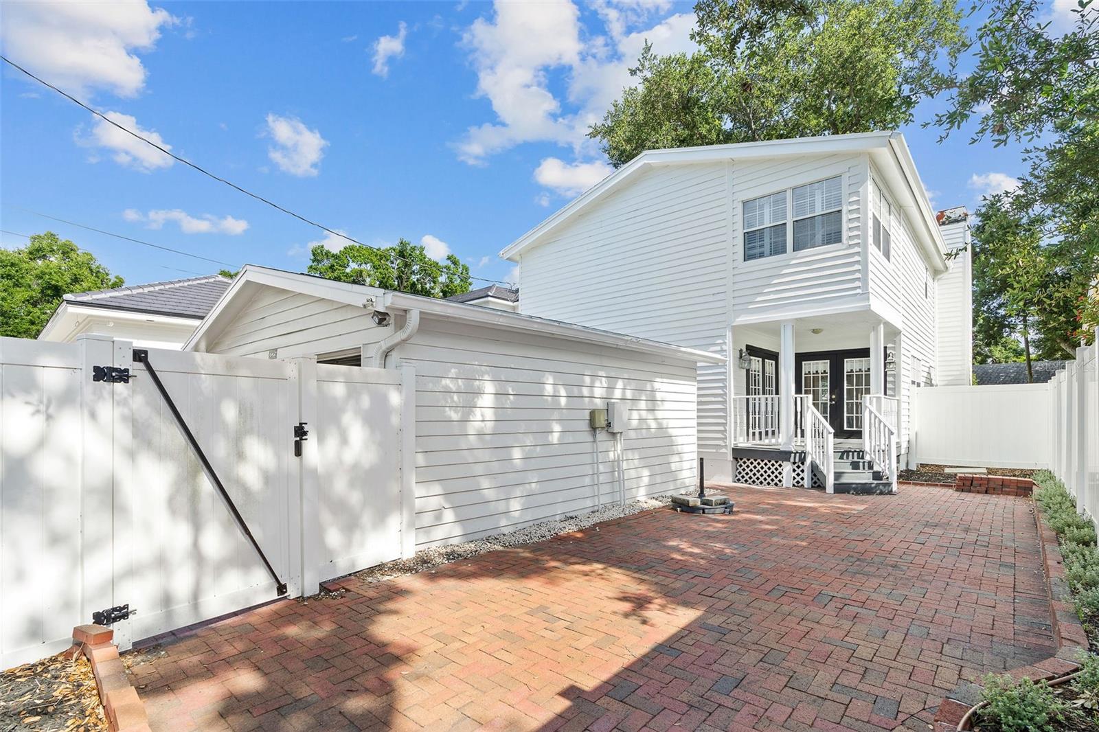 325 17TH AVE NE, ST PETERSBURG, FL — photo 31