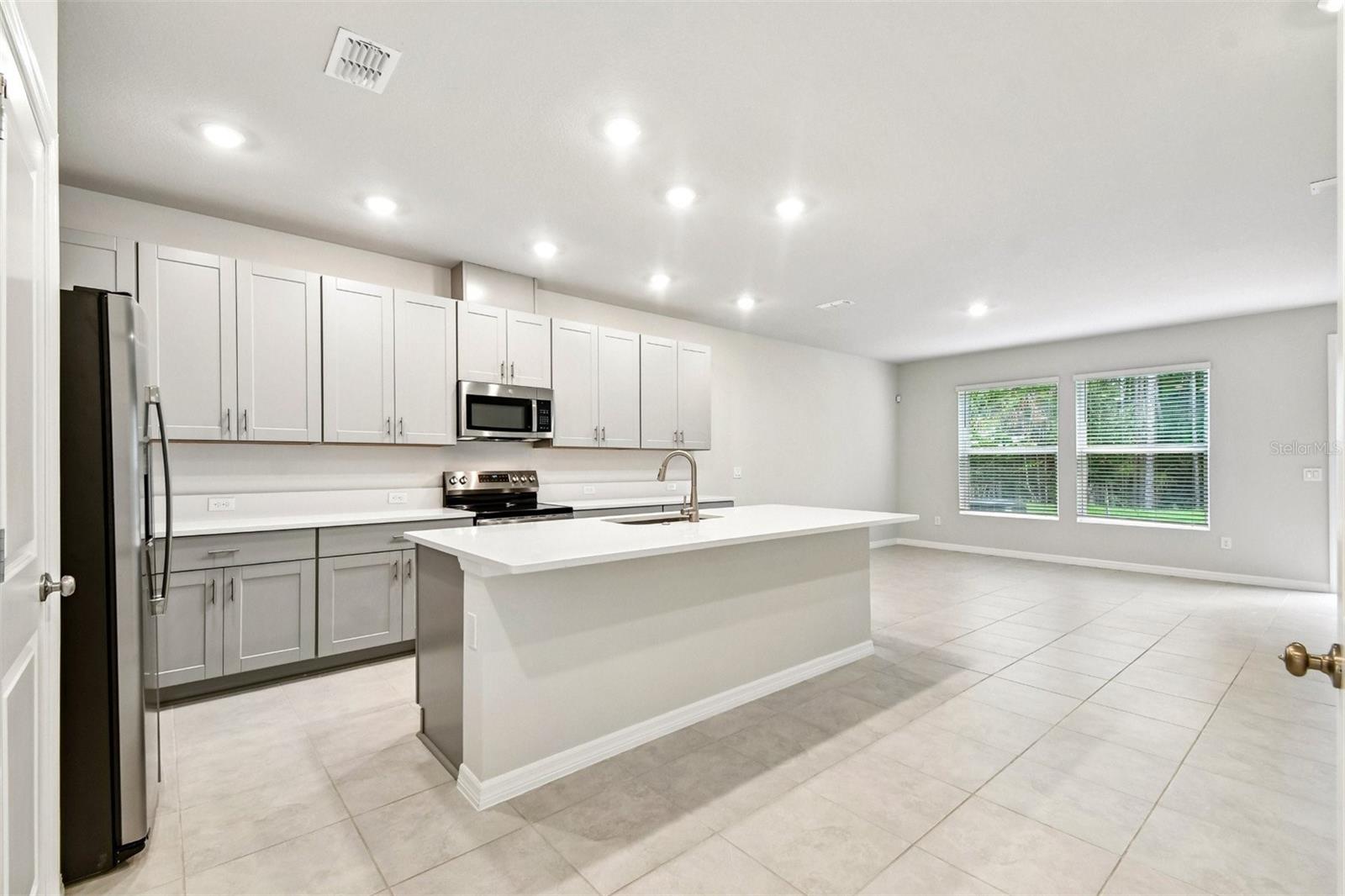1121 WILD CREST LN, DAYTONA BEACH, FL — photo 2