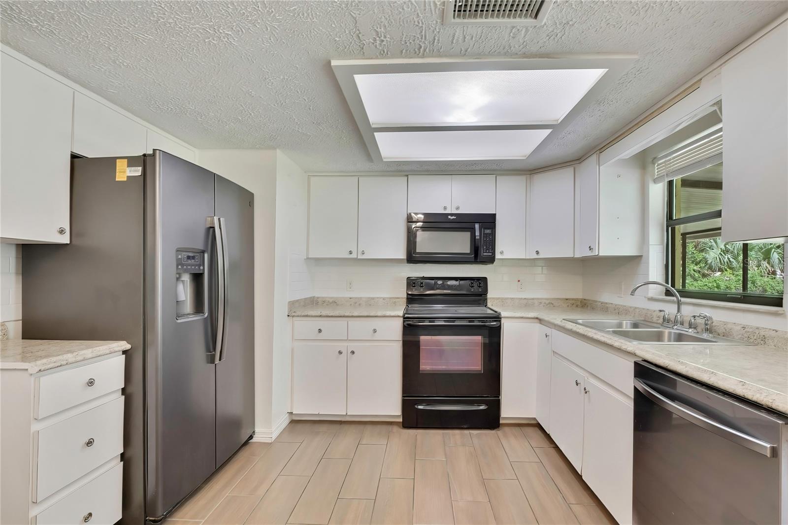 9875 W ORCHARD ST, CRYSTAL RIVER, FL — photo 4