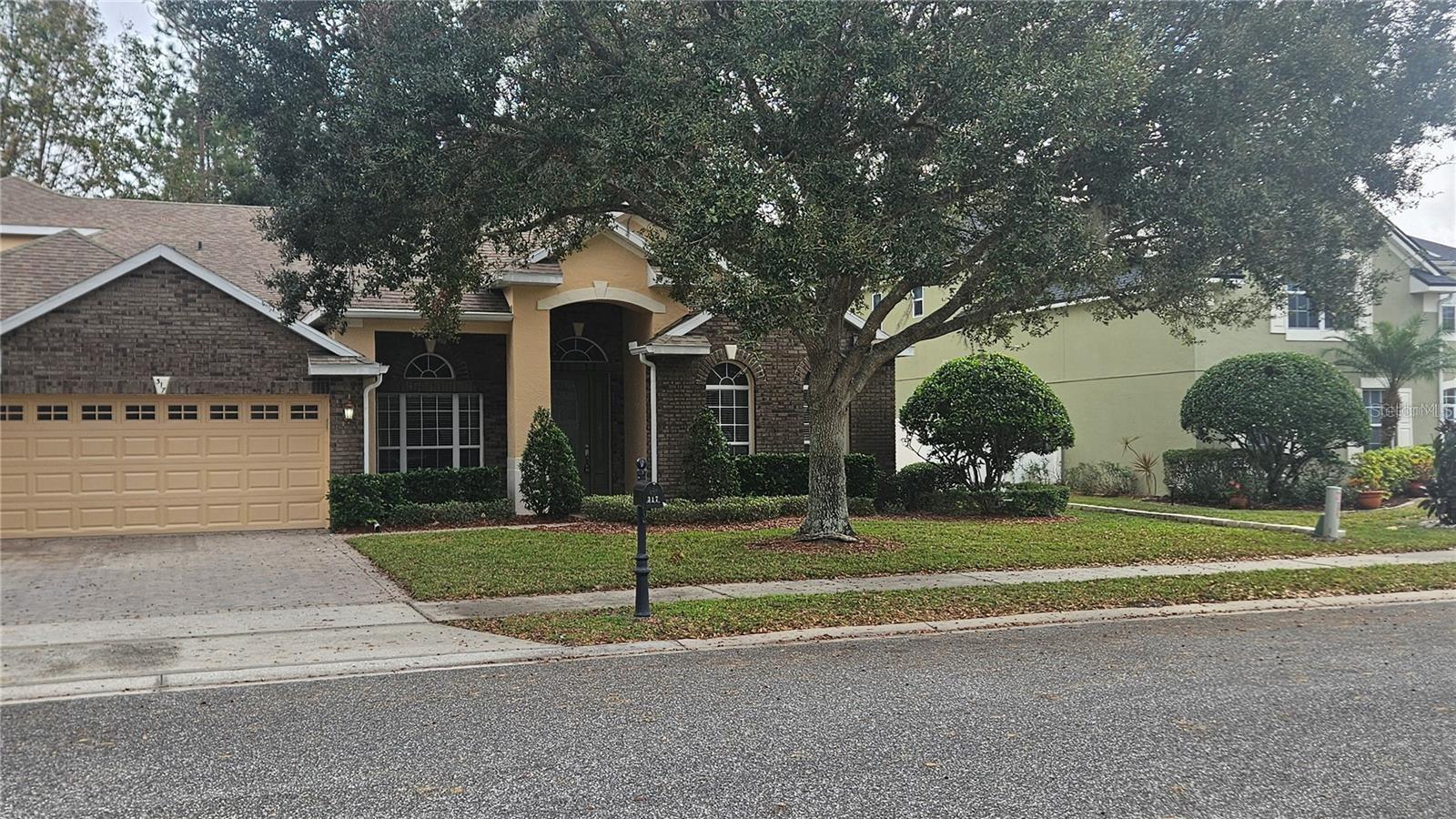 317 E BLUE WATER EDGE DR, EUSTIS, FL — photo 5