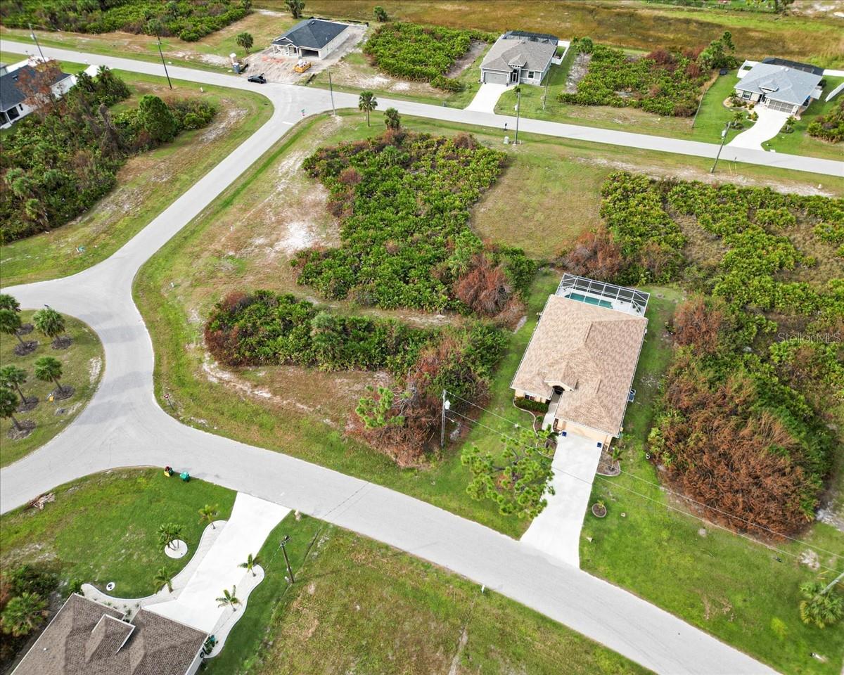 442 ALBATROSS RD, ROTONDA WEST, FL — photo 2