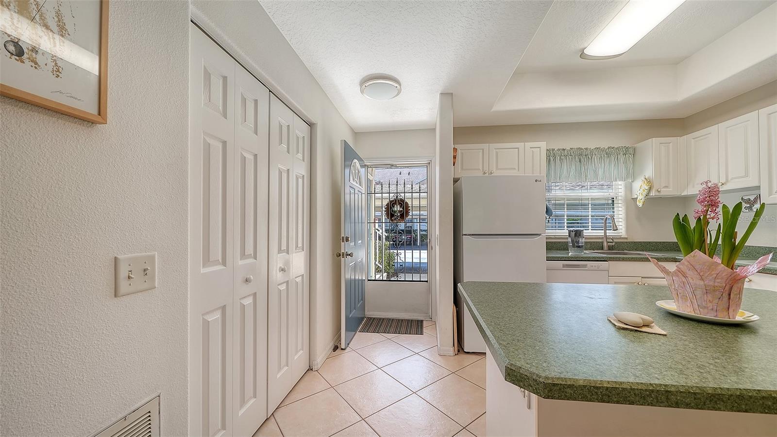 4205 CASTLEBRIDGE LN #1112, SARASOTA, FL — photo 8