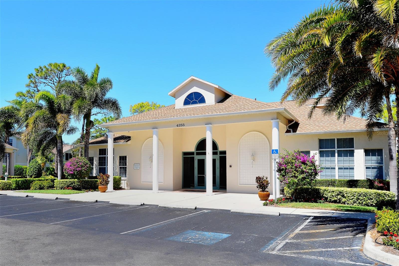 4205 CASTLEBRIDGE LN #1112, SARASOTA, FL — photo 37