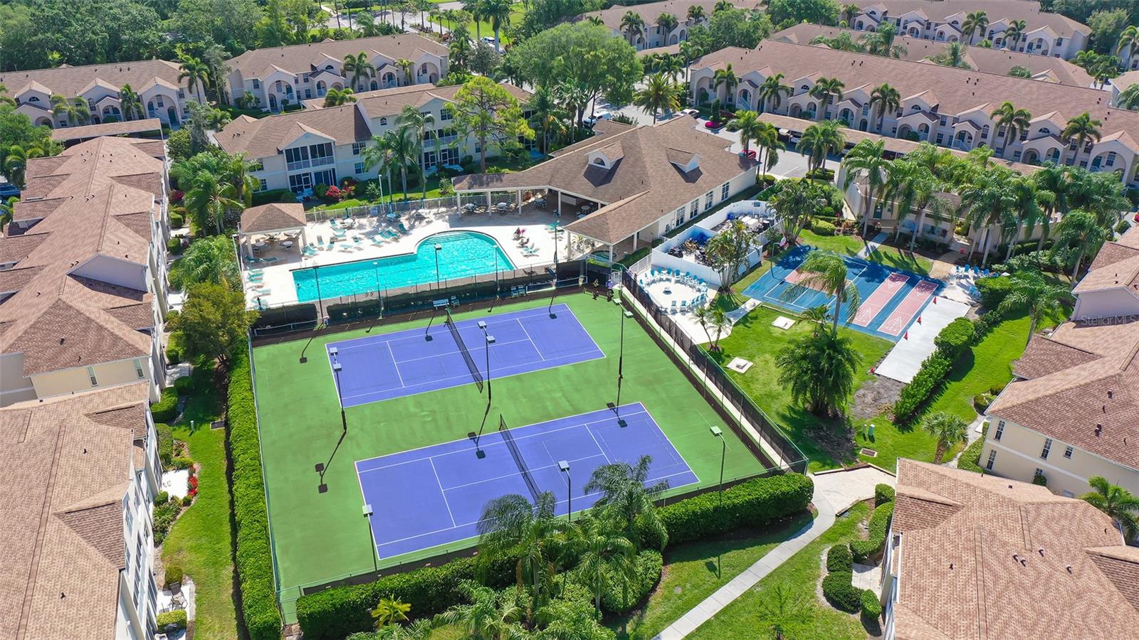 4205 CASTLEBRIDGE LN #1112, SARASOTA, FL — photo 58