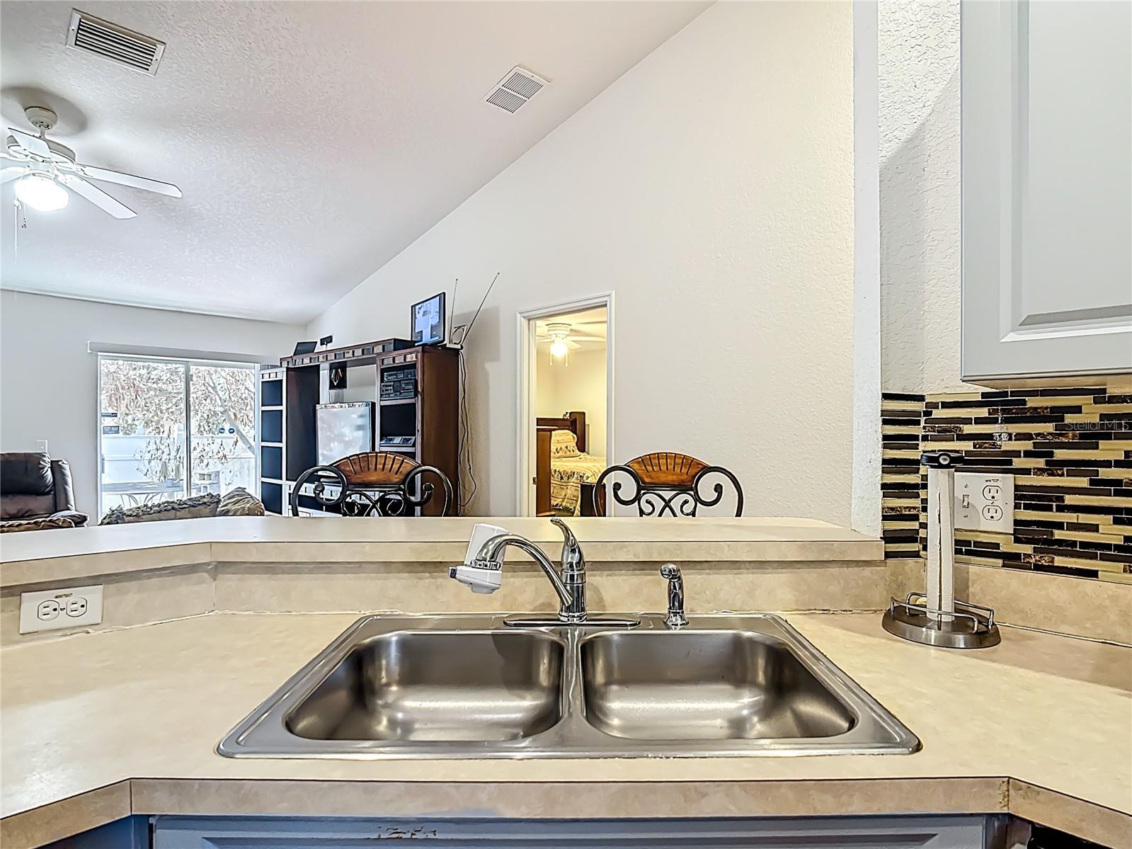 1910 DOLPHIN DR, KISSIMMEE, FL — photo 19