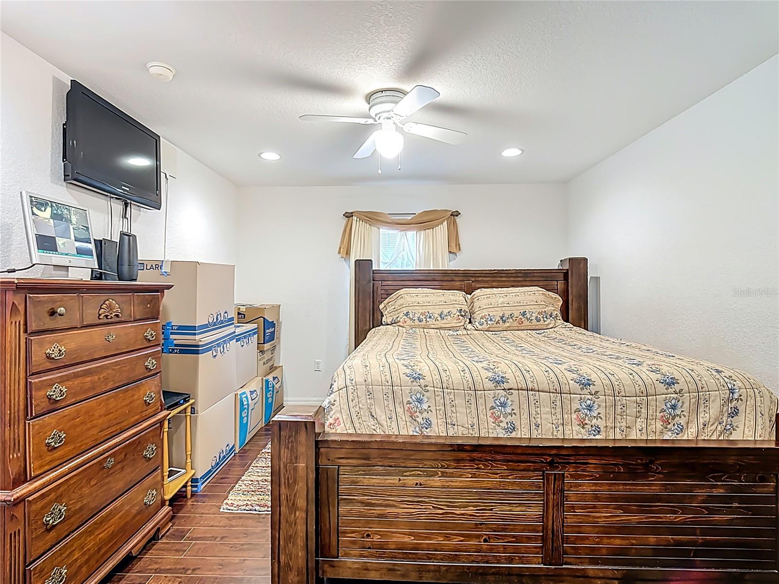 1910 DOLPHIN DR, KISSIMMEE, FL — photo 26