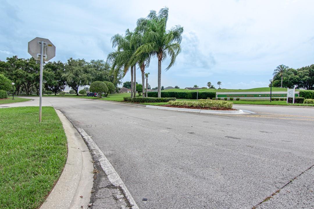6779 HUNTINGTON HILLS BLVD, LAKELAND, FL — photo 38