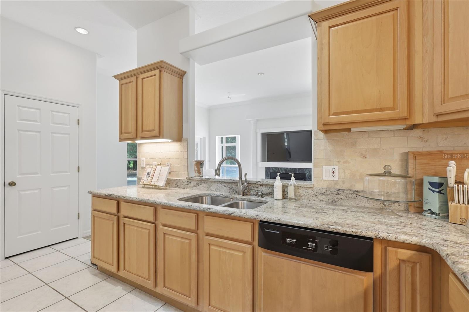 6197 LAKE WINONA RD, DE LEON SPRINGS, FL — photo 29