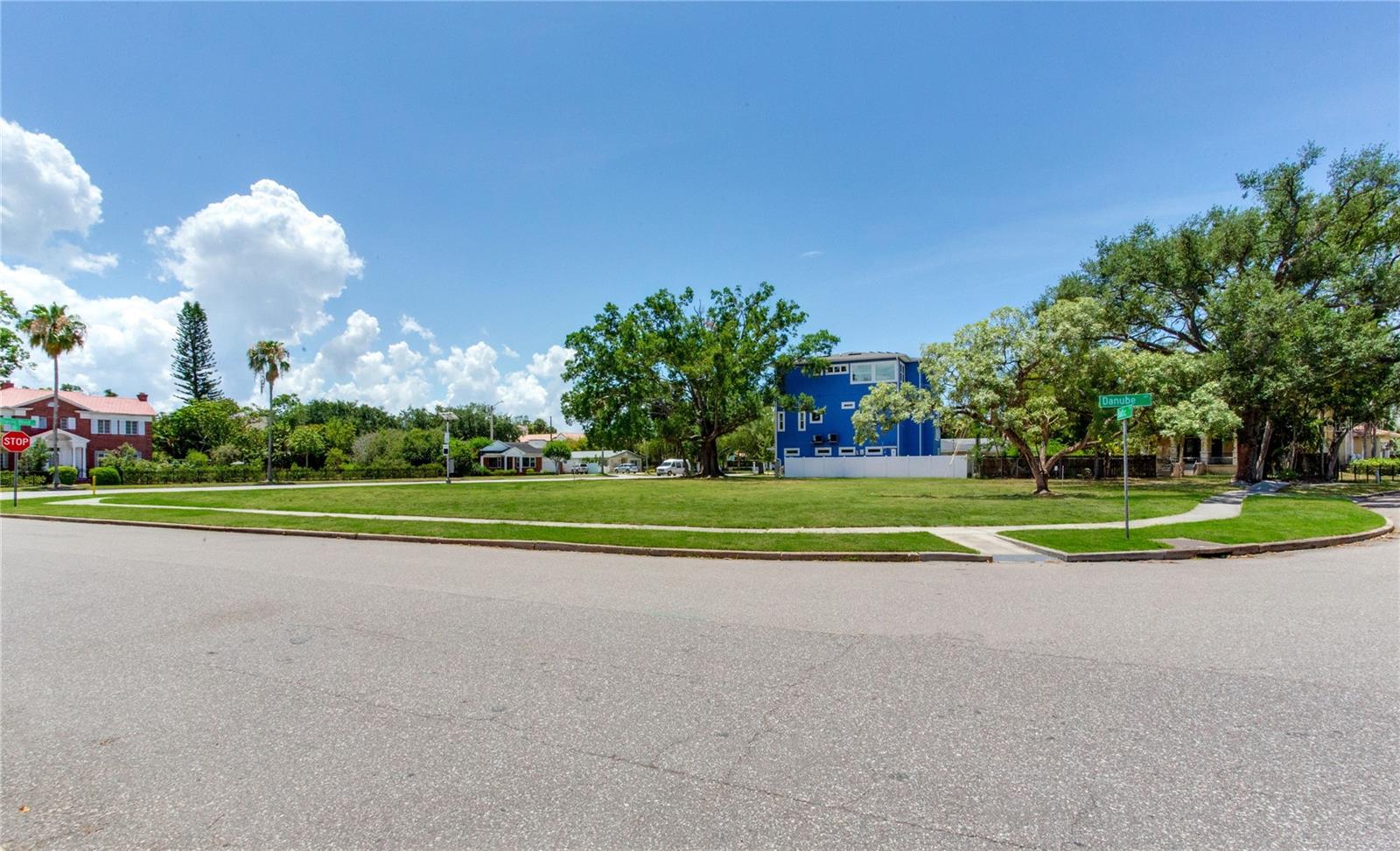 116 W DAVIS BLVD, TAMPA, FL — photo 11