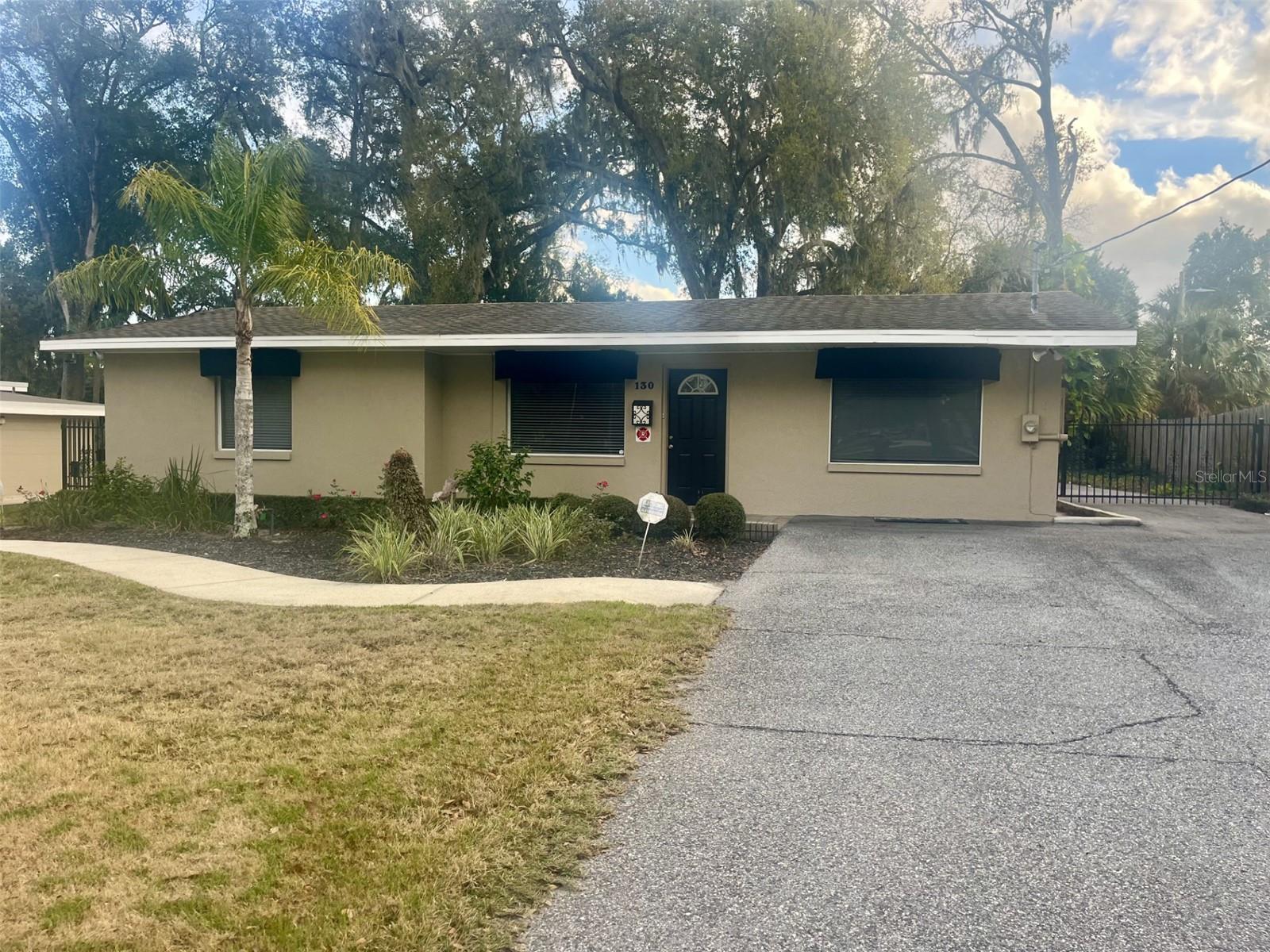 130 E 1ST ST, APOPKA, FL