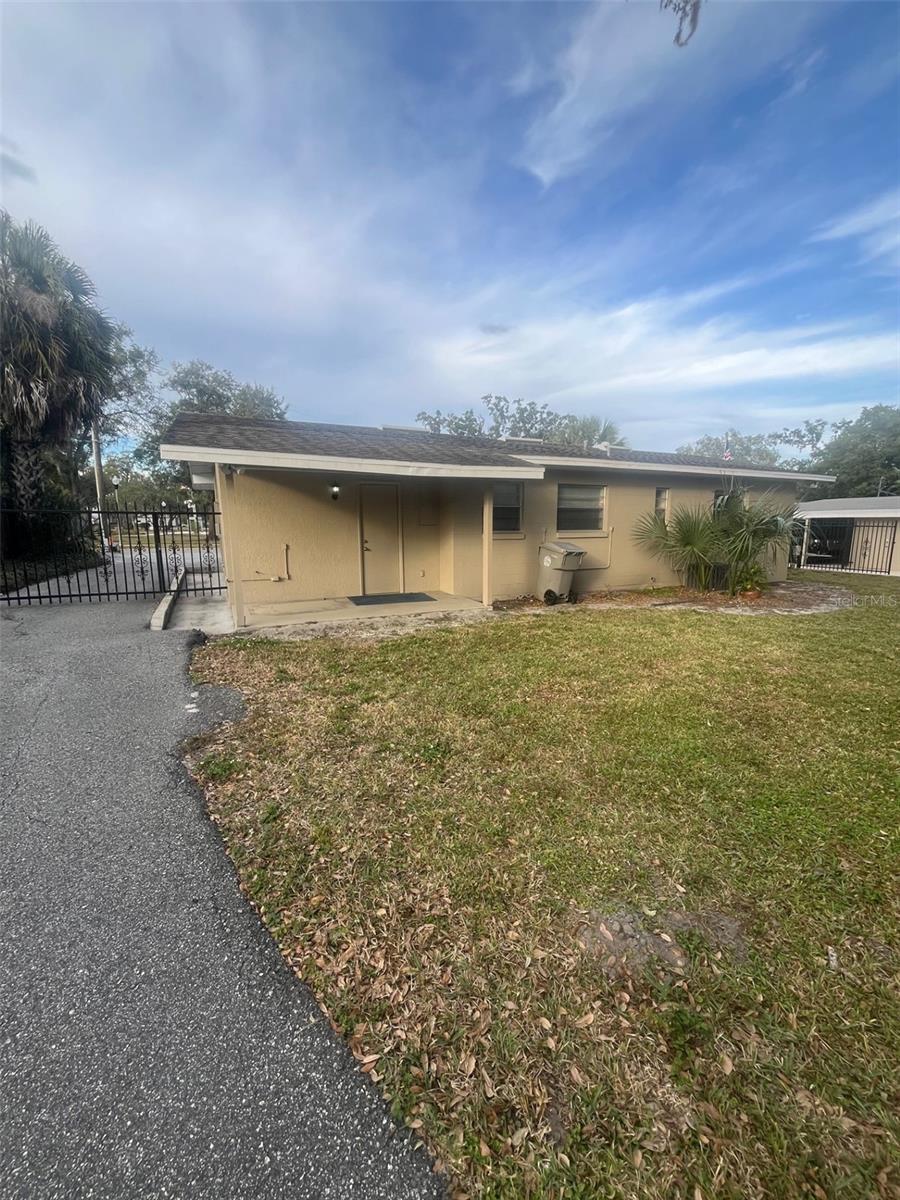 130 E 1ST ST, APOPKA, FL — photo 3