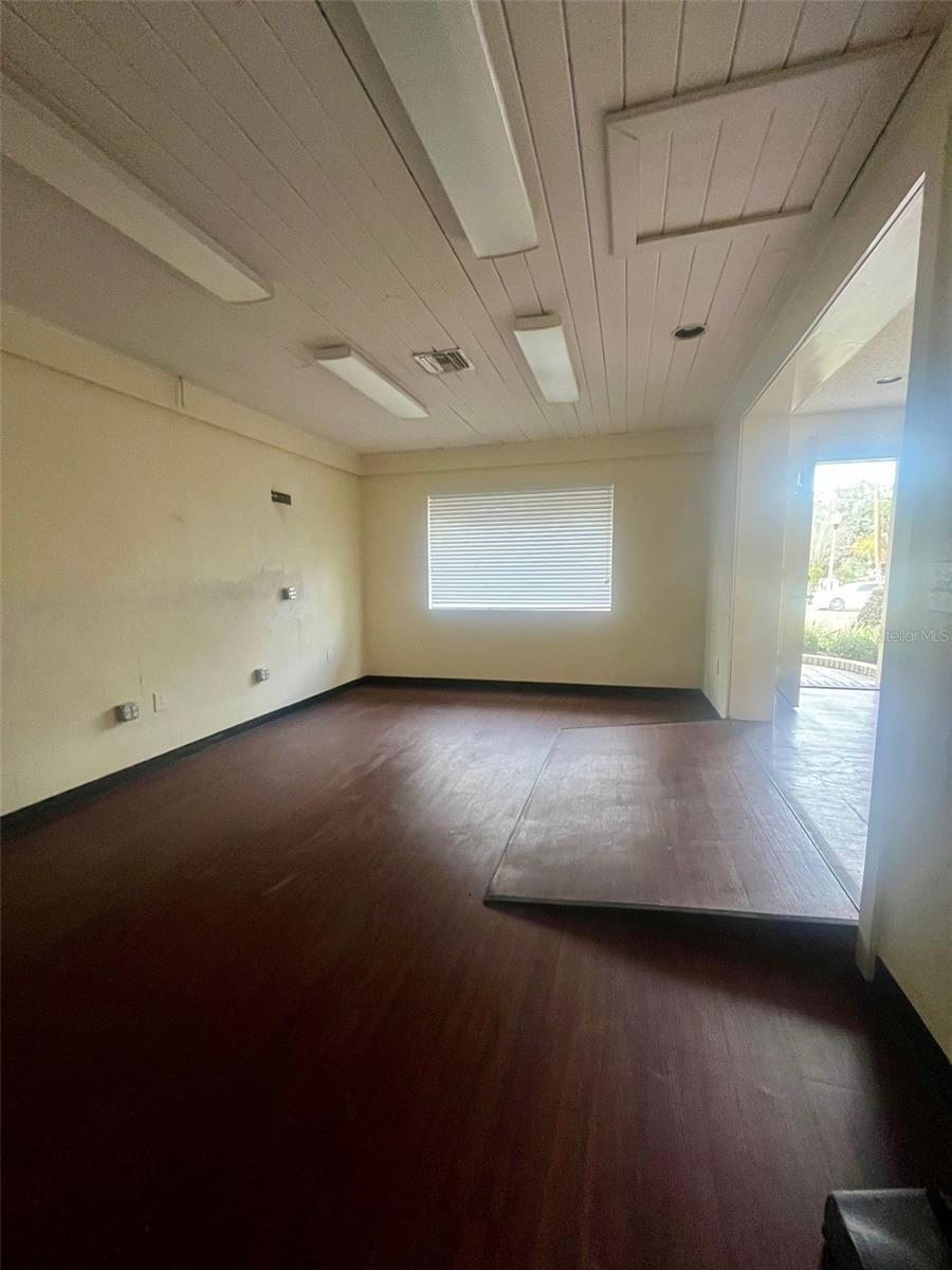 130 E 1ST ST, APOPKA, FL — photo 5
