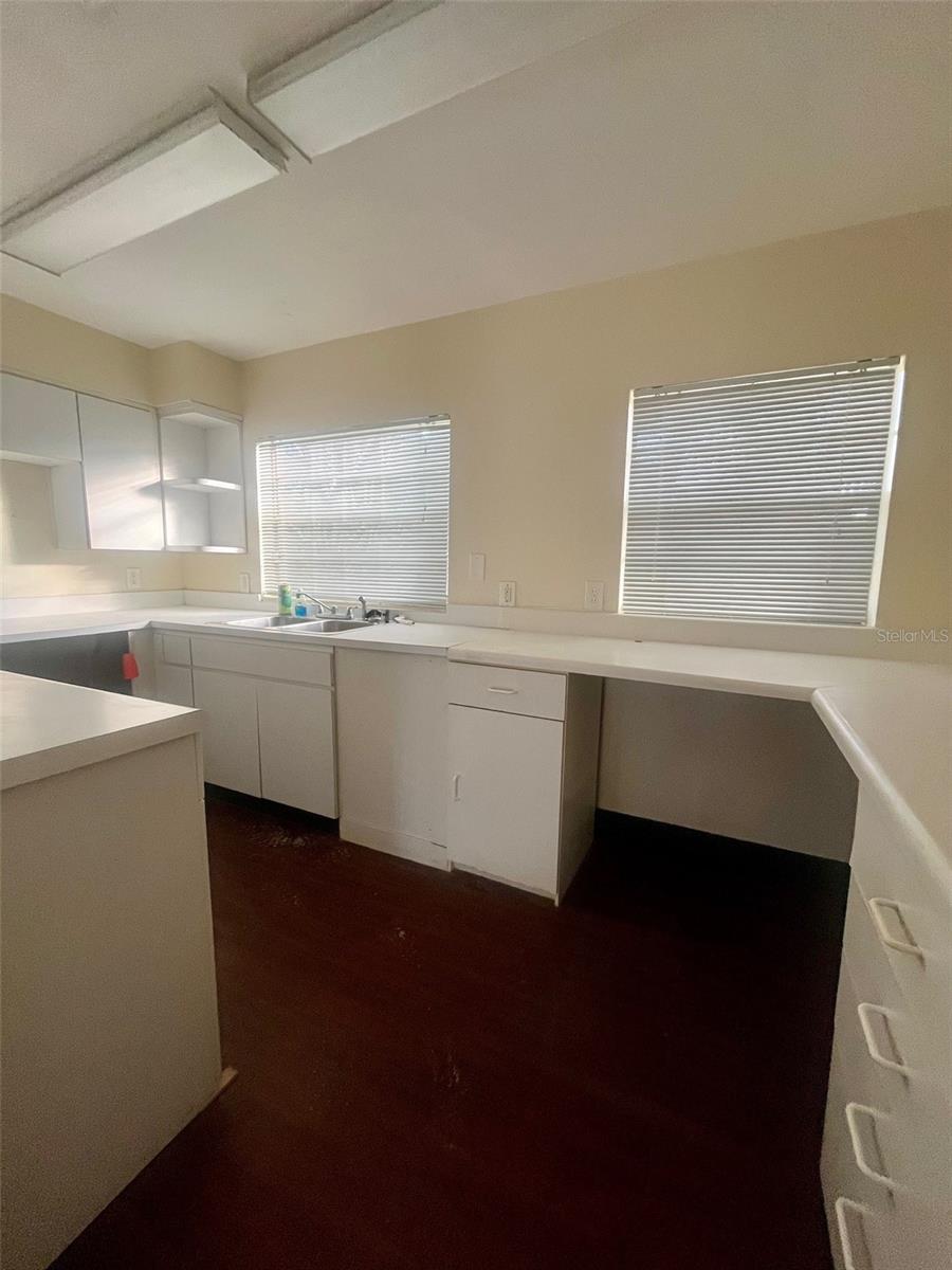 130 E 1ST ST, APOPKA, FL — photo 7