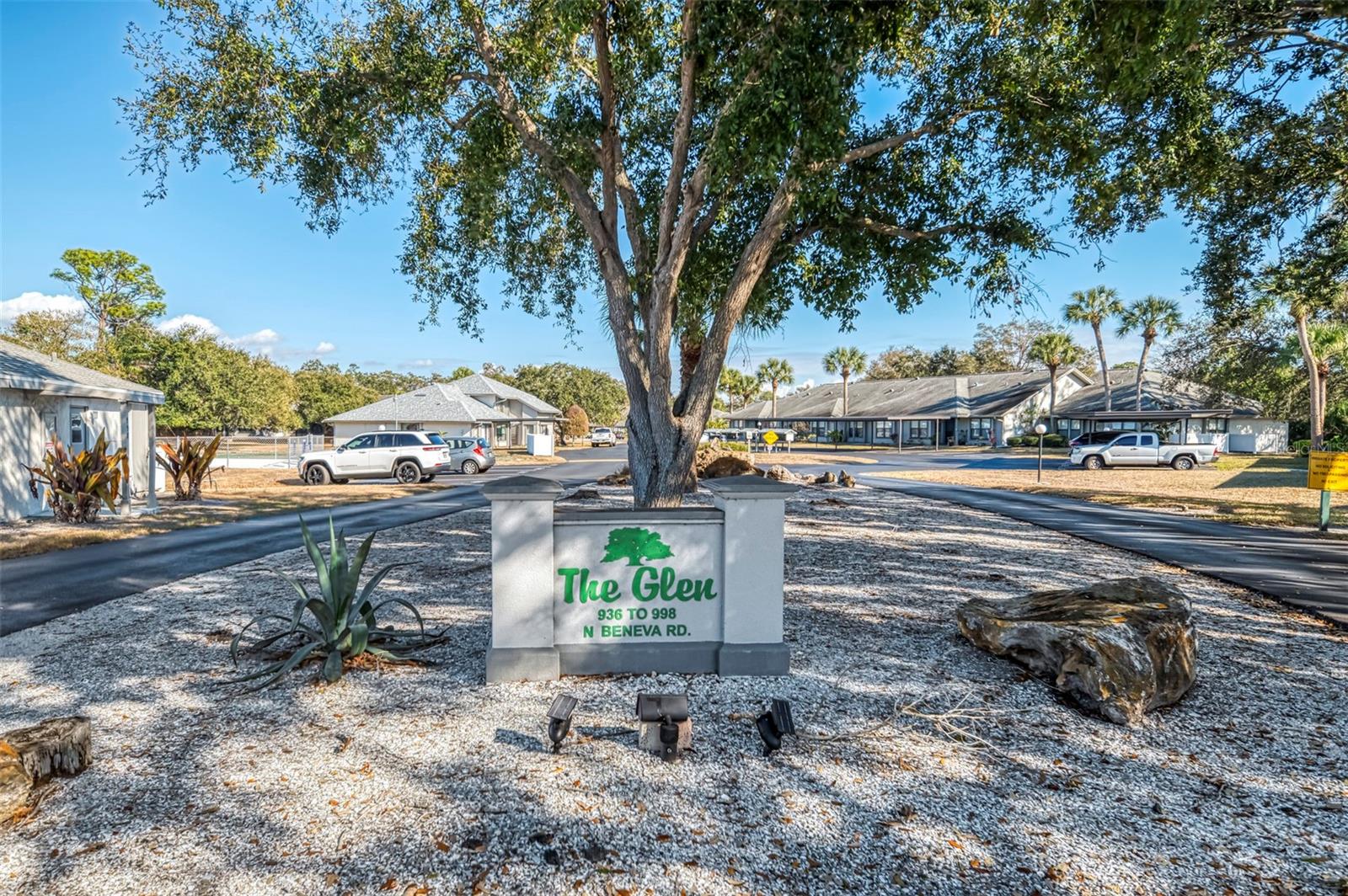 984 N BENEVA RD #T7, SARASOTA, FL — photo 44