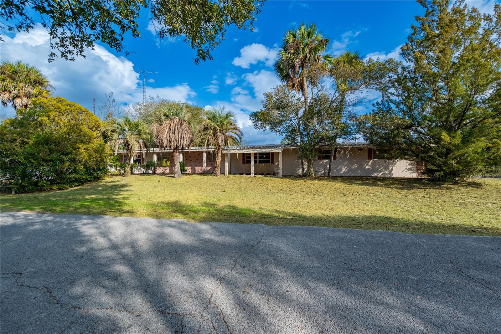 15851 NE 15TH ST, WILLISTON, FL