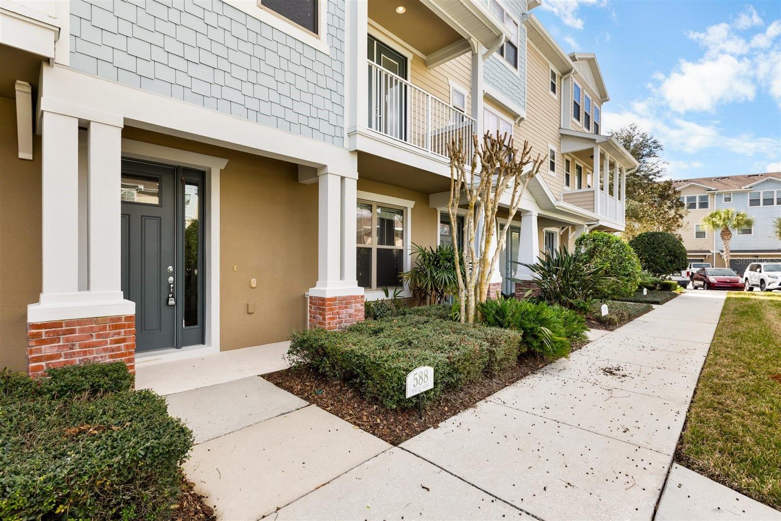 588 PIAZZA PT, OVIEDO, FL — photo 3