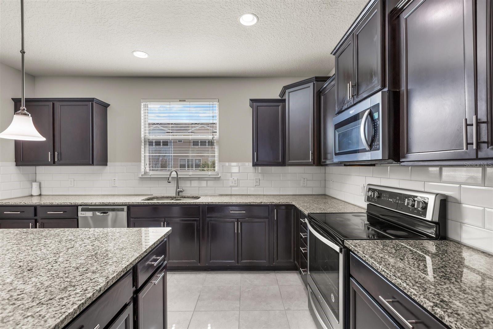 588 PIAZZA PT, OVIEDO, FL — photo 11