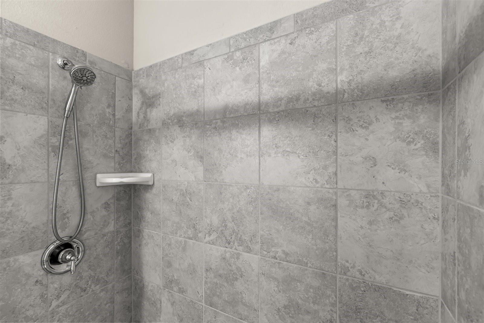 588 PIAZZA PT, OVIEDO, FL — photo 36