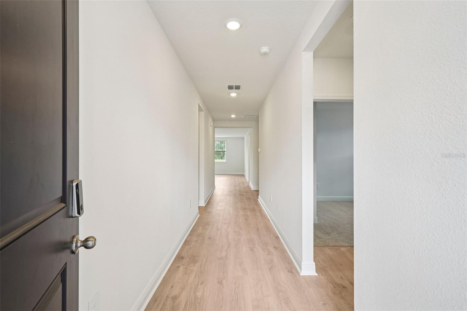 811 SUNSHOWER DR, LADY LAKE, FL — photo 10