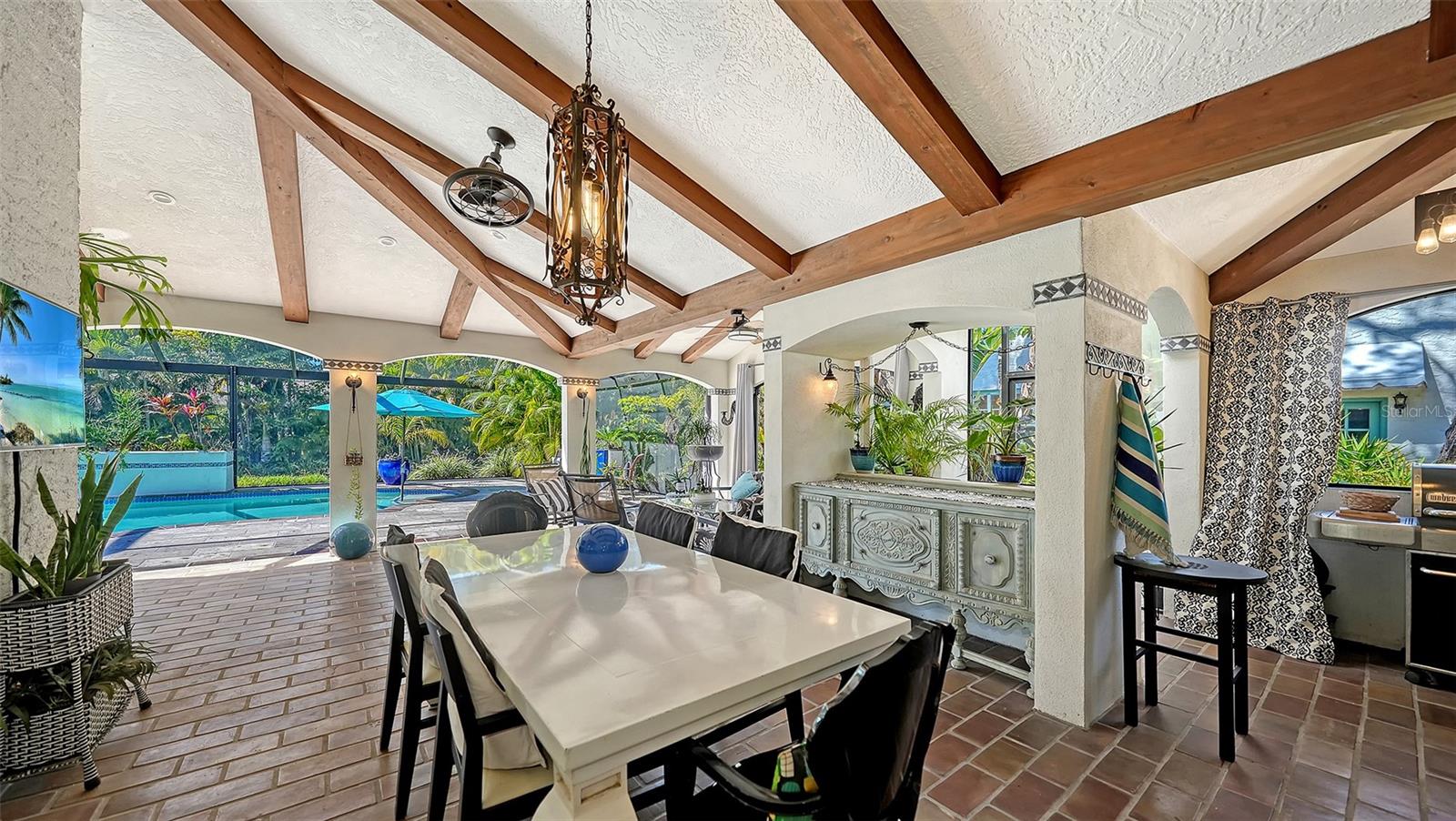 547 N SHORE DR, SARASOTA, FL — photo 27
