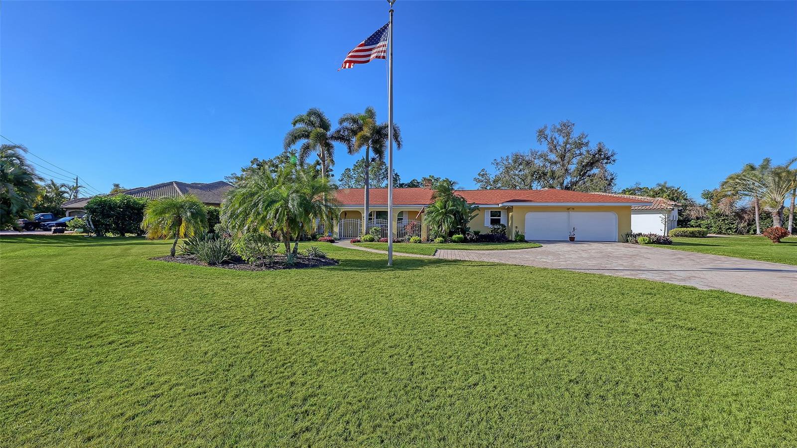 844 MAGELLAN DR, SARASOTA, FL — photo 2