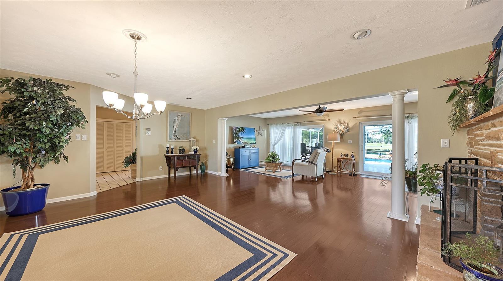 844 MAGELLAN DR, SARASOTA, FL — photo 15