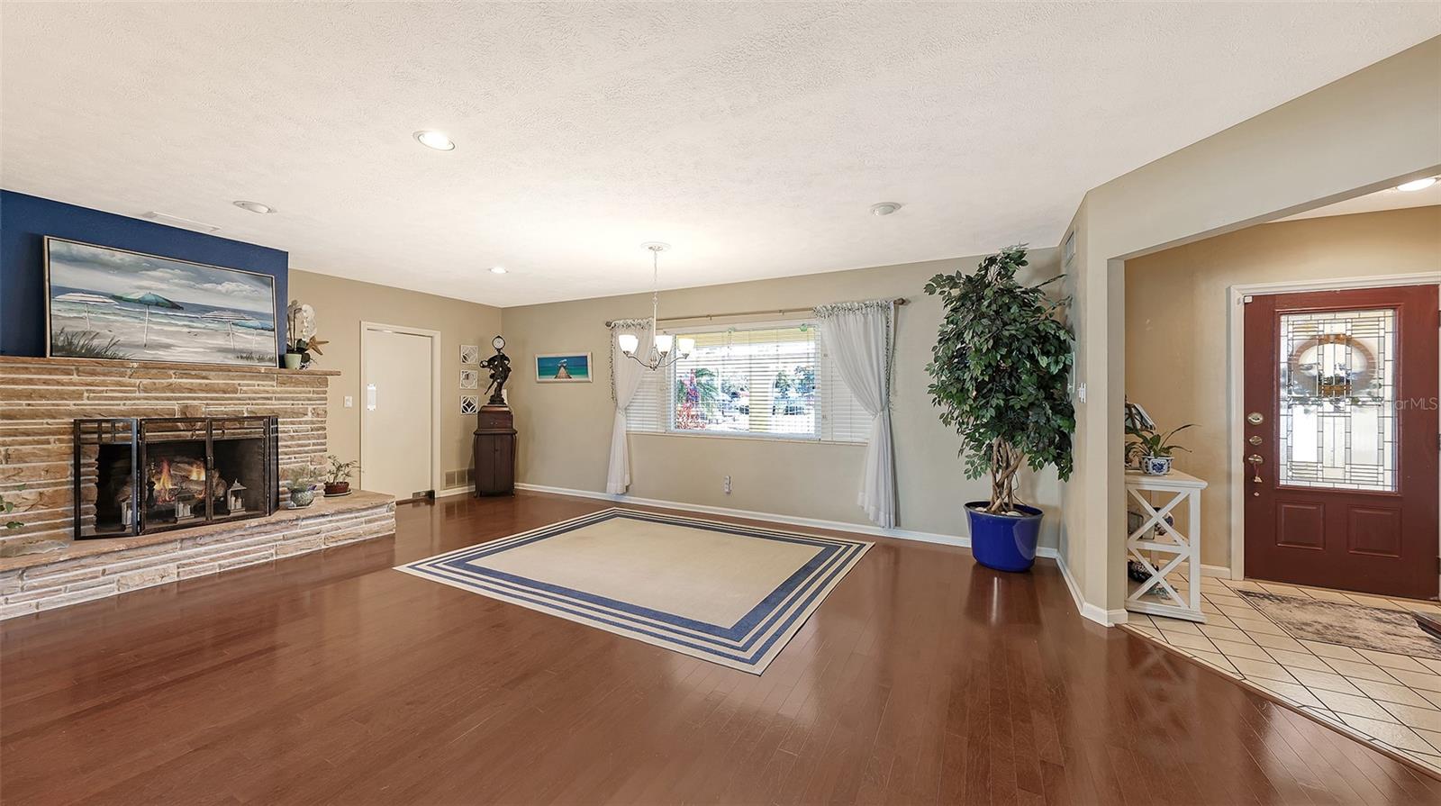 844 MAGELLAN DR, SARASOTA, FL — photo 16